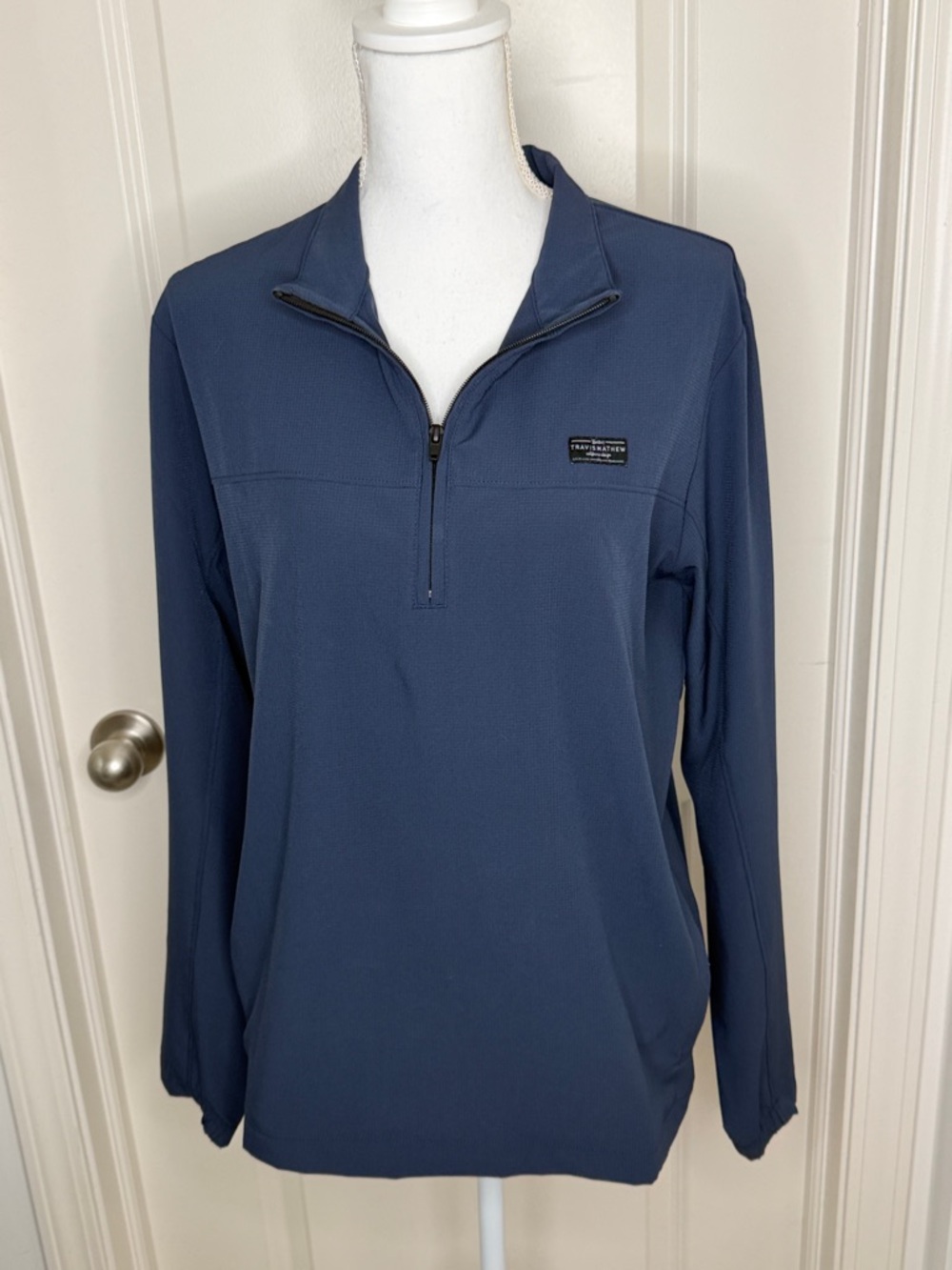 Travis Matthew Wanderlust quarter zip small